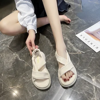 Topánky pre Ženy 2023 Predaj Hot Slip-on Roman dámske Sandále Lete Típat Prst Bežné Sandále Ženy Pevné Hrubé Dno Topánky Žena